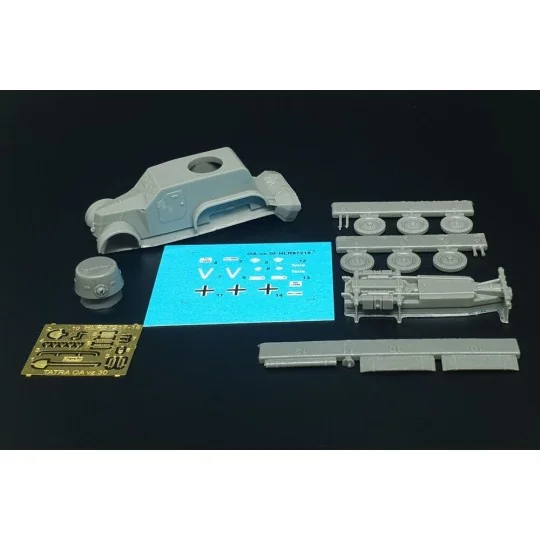 Panzerspahwagen 30(t) /Tatra OA vz.30/, 1/87 - Hauler HLR87218