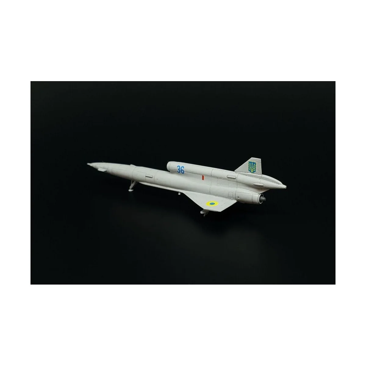Tupolev Tu-141 Strizh, 1/144 - Brengun BRS144065