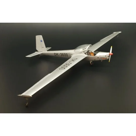 L-13SE VIVAT AKVY, 1/48 - Brengun BRP48010