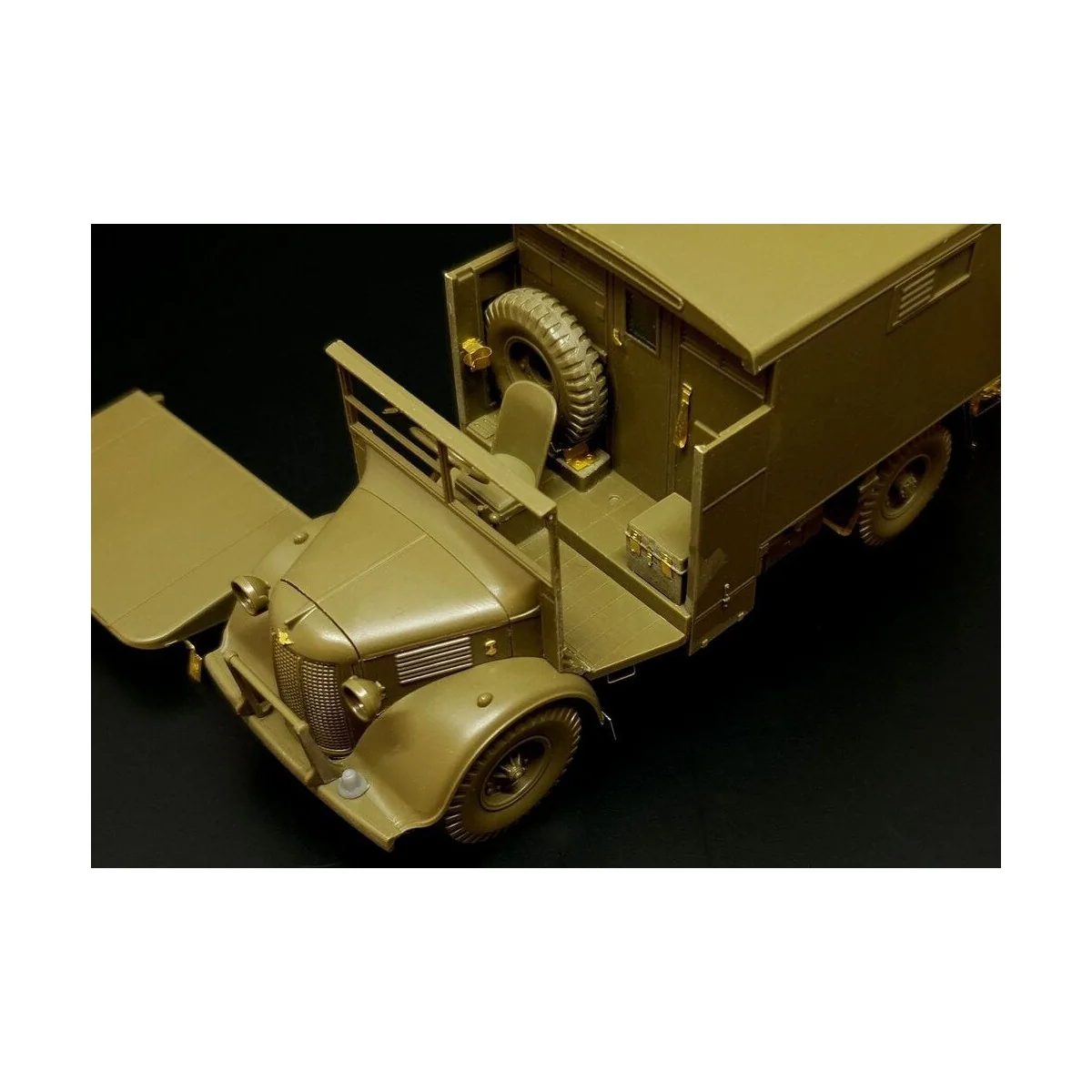 British 2-Ton 4x2 Ambulance (Austin K2) for Tamiya, 1/48 - Hauler H...