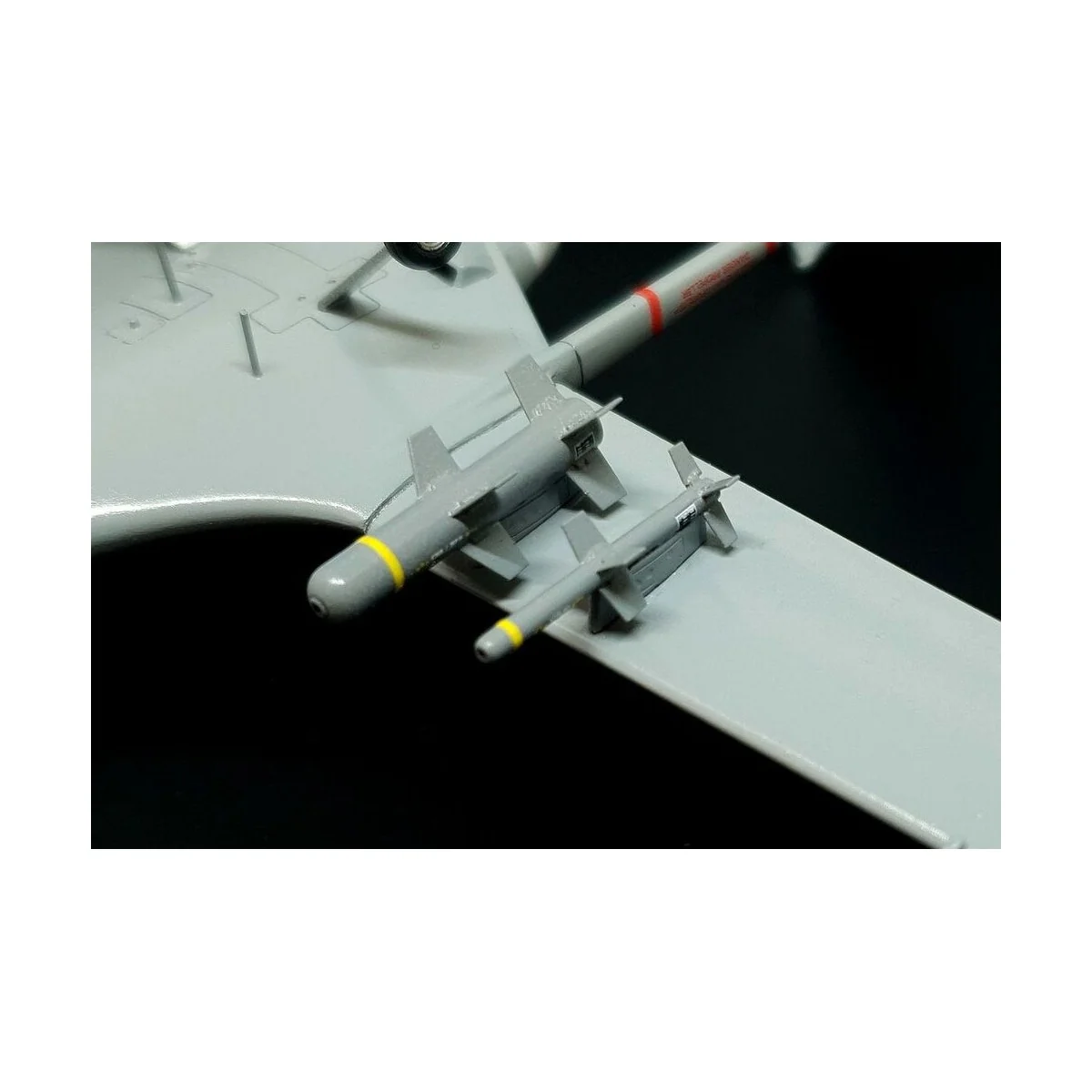 Bayraktar TB2 laser guided missiles (for Clear Prop kit), 1/48 - Br...