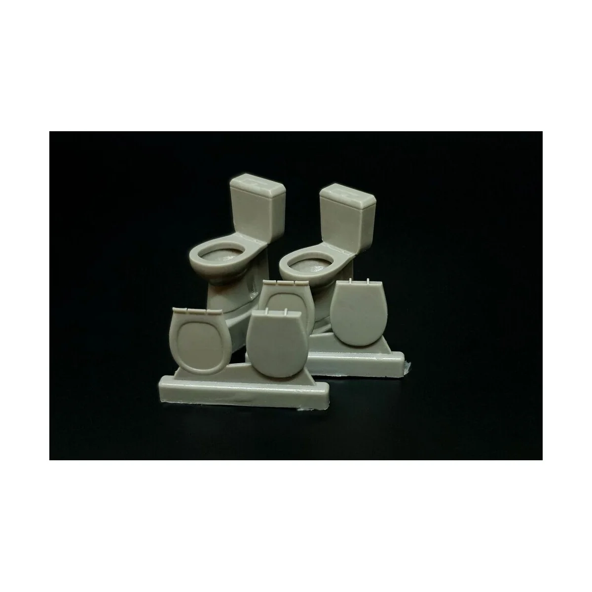 WC (2sets), 1/35 - Hauler HLU35123