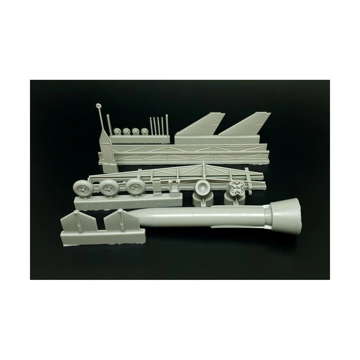 Feuerlilie F-55 Flakrakete w/dolly - Brengun BRS48017