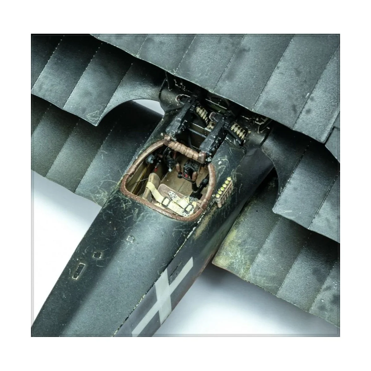 Fokker Dr.I Triplane, 1/32 - MENG-Model QS-002