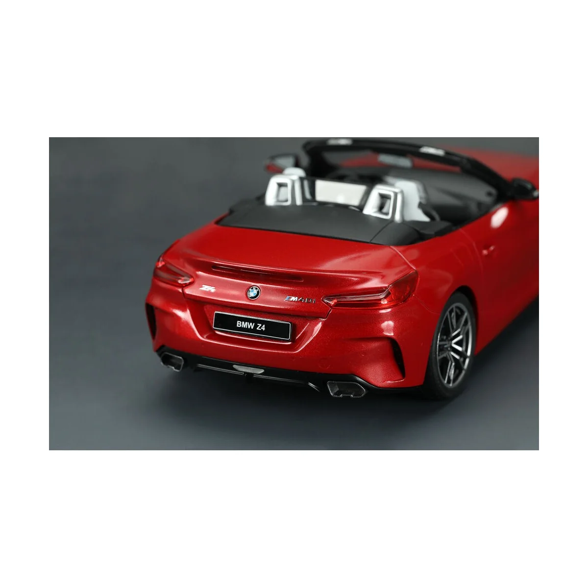 BMW Z4 M40i, 1/24 - MENG-Model CS-005