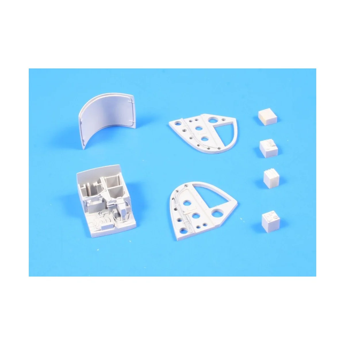 UH-1D Nose Luggage Compartment (DRA) USA, 1/35 - CMK 129-6007