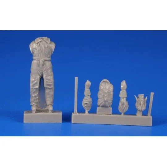 Czechoslovak pilot (1938) w.a parachute, 1/48 - CMK 129-F48297