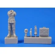 German WWII Soldier with Grenade Case - CMK 129-F48302