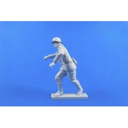 German WWII Motocycle Rider (pushing his machine)for Tamiya BMW kit...