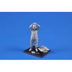 Siebel Si 204/Aero C-3 Mechanic (engine repair) - CMK 129-F48357