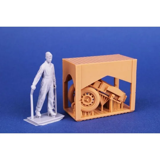 RAF Mechanic with Accumulator Trolley, 1/48 - Special Hobby 129-F48405 RAF Mechanic with Accumulator Trolley, 1/48 - Special Hobby 129-F48405