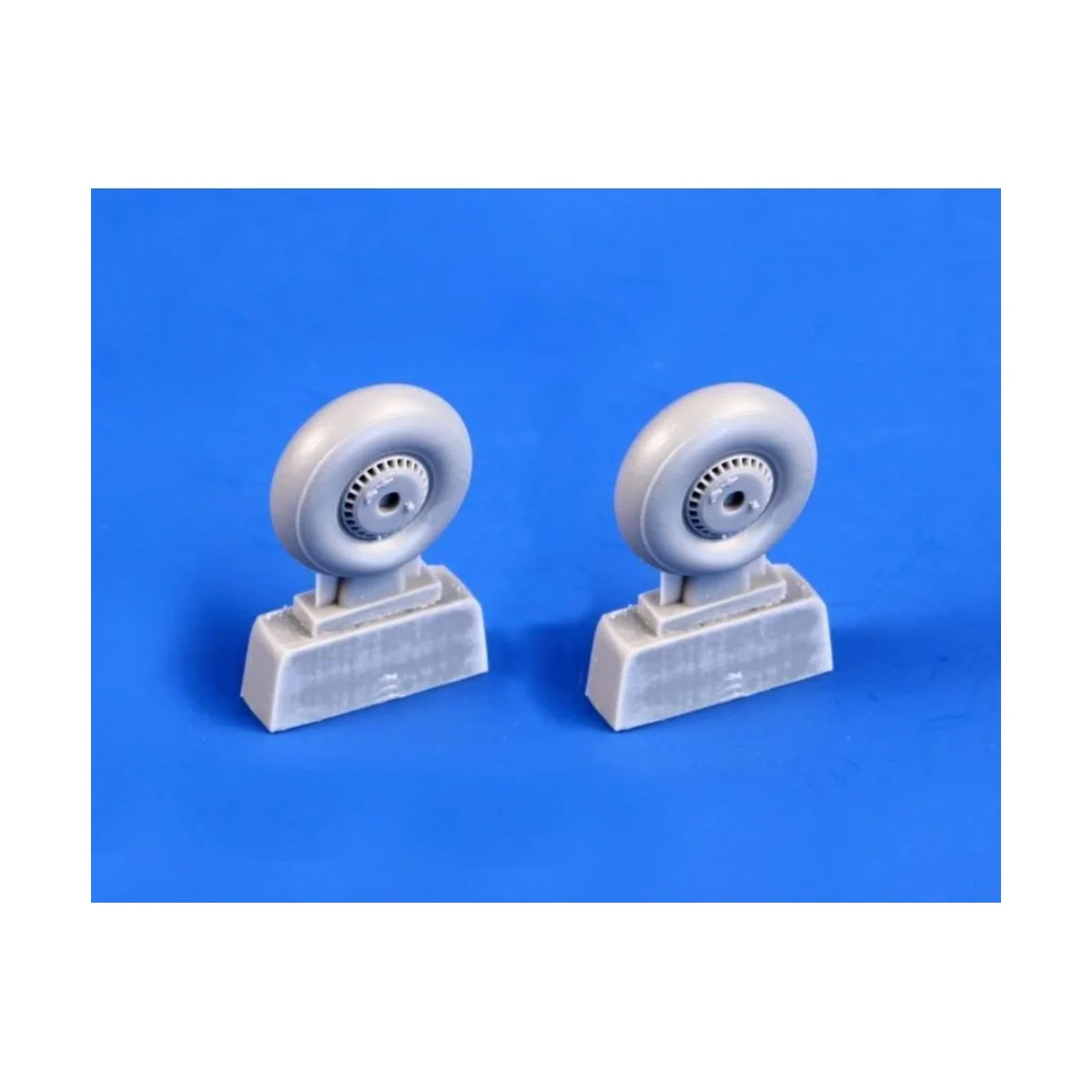 Reggiane Re 2005 Main Wheels - CMK 129-Q48364