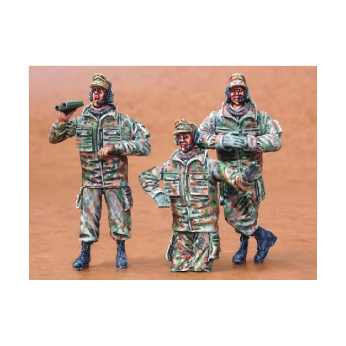 Bundeswehr Panzerbesatzung Winter, 1/35 - CMK 129-F35135