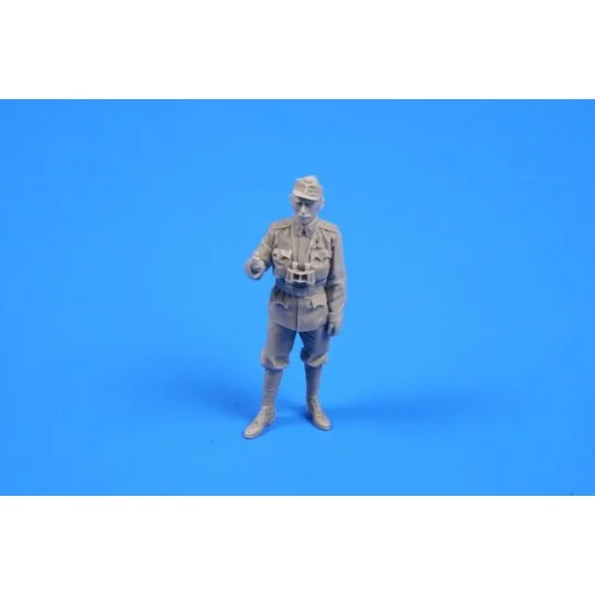 Austro-Hungarian WW I Officer, 1/35 - CMK 129-F35285