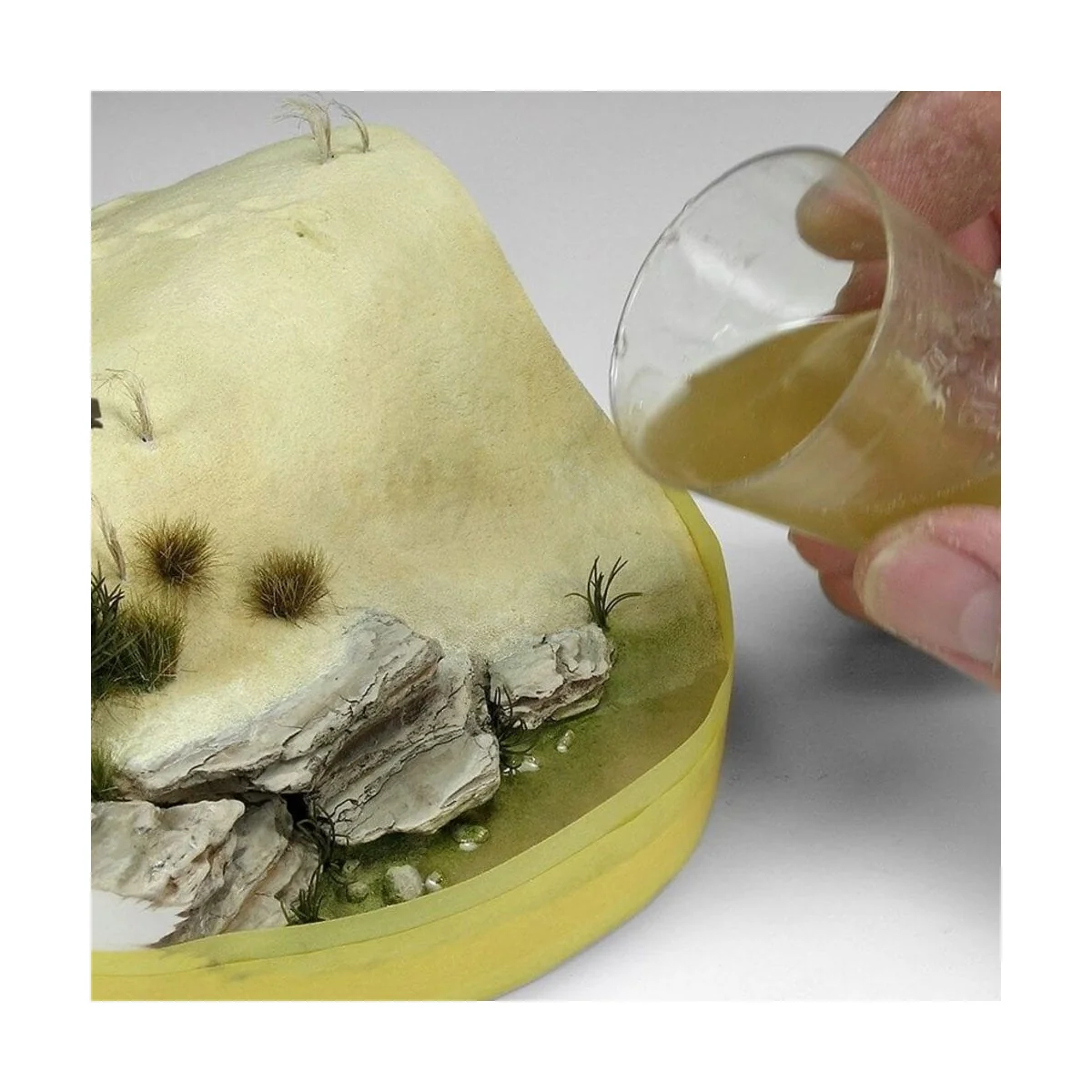 RESIN WATER 2-COMPONENTS EPOXY RESIN - 375ml - AK Interactive AK8043