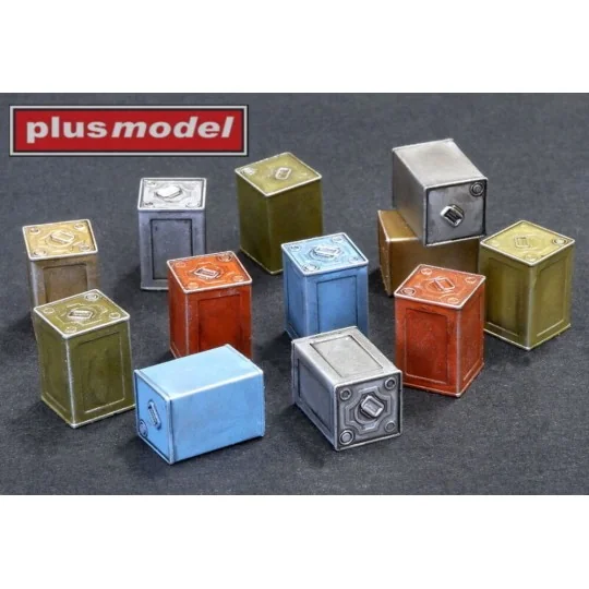 British canisters Flimsy early, 1/35 - Plus model DP3006 British canisters Flimsy early, 1/35 - Plus model DP3006