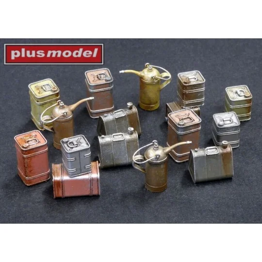 German oil canisters, 1/35 - Plus model DP3008 German oil canisters, 1/35 - Plus model DP3008