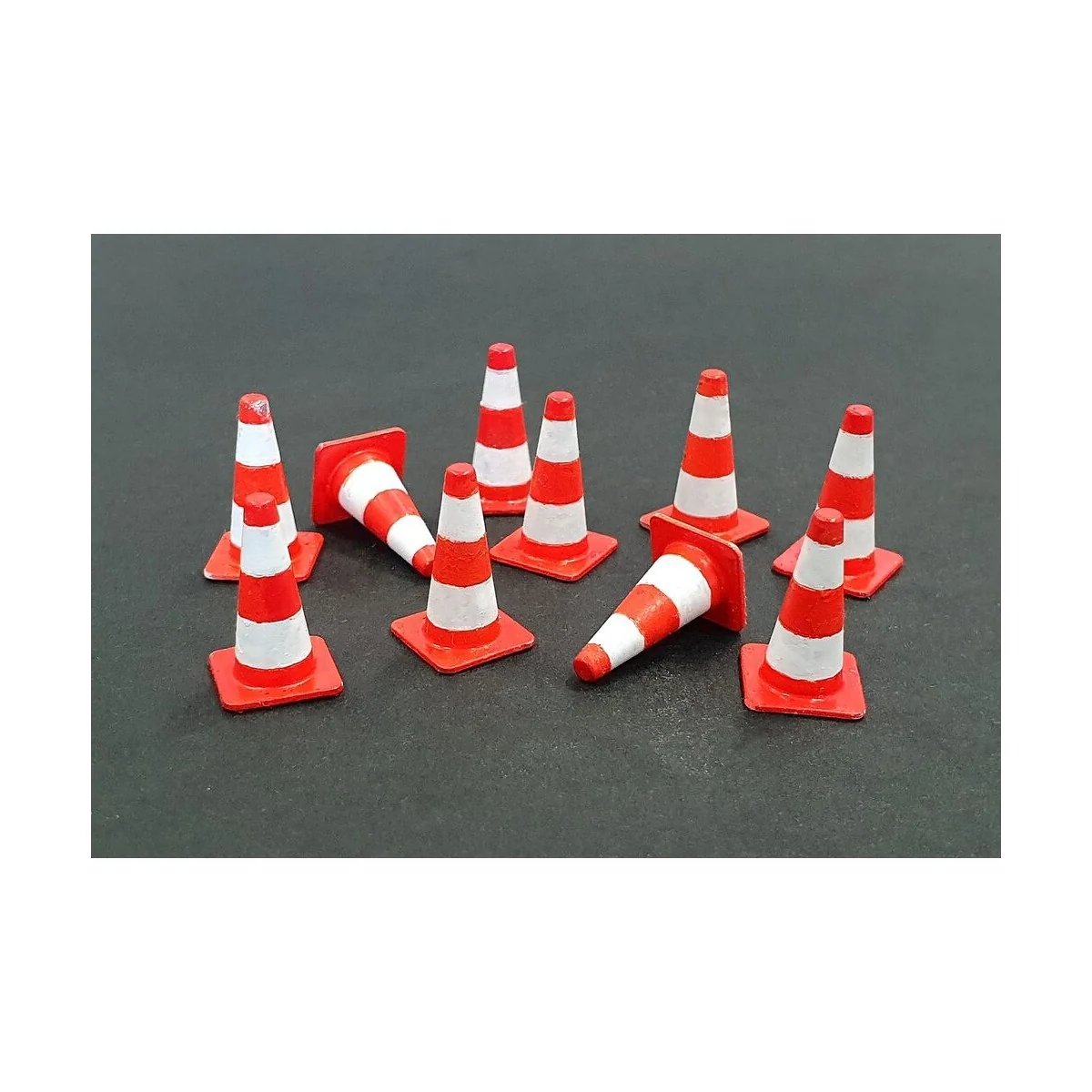 Traffic cones - Plus model DP3013
