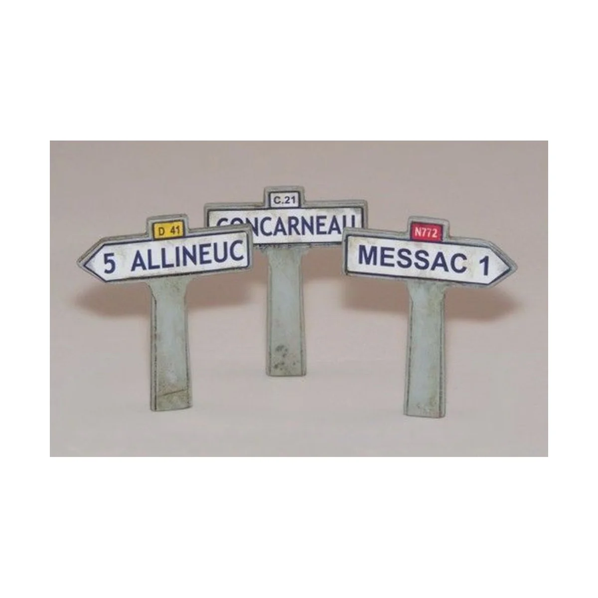 Wegweiser aus Frankreich II, 1/35 - Plus model 413