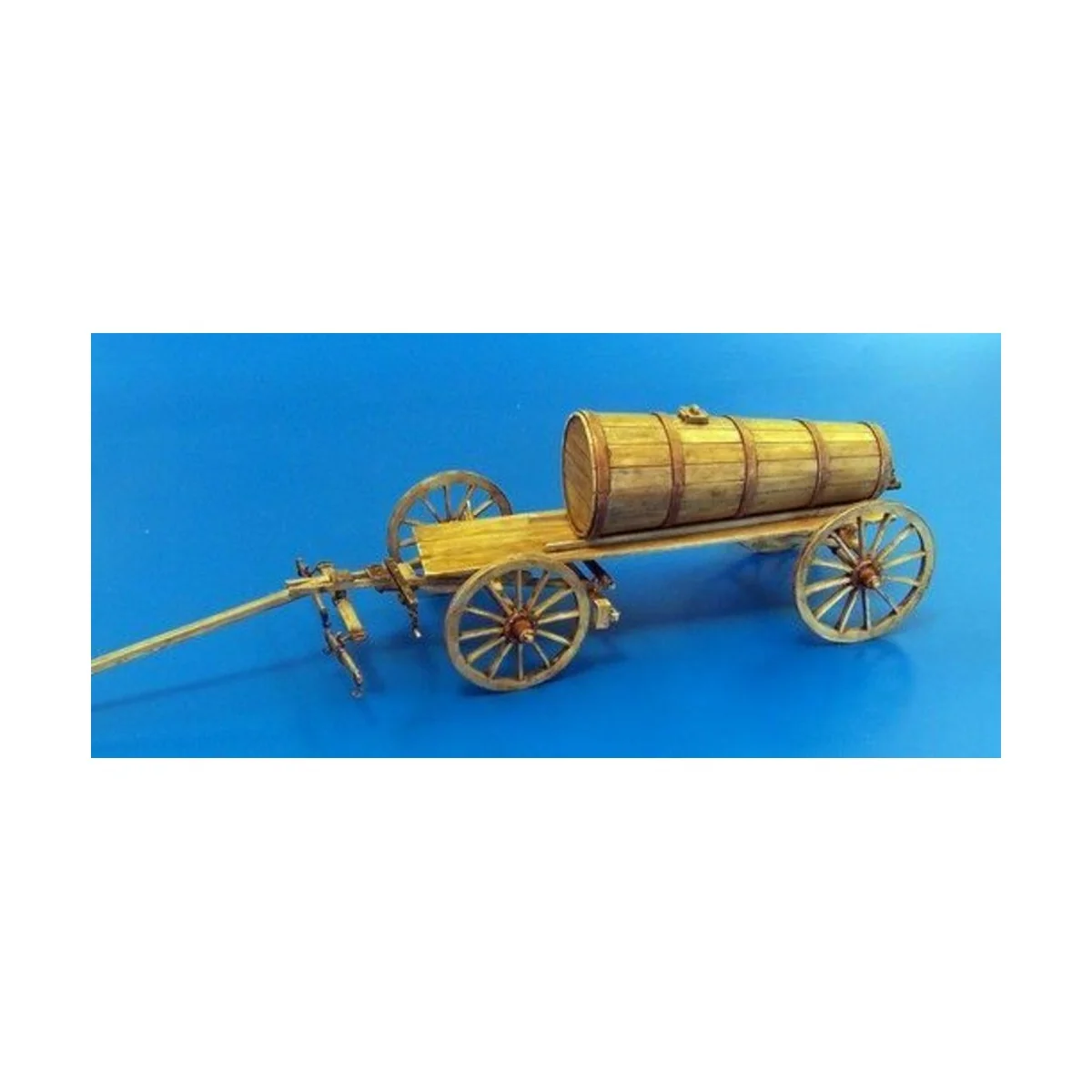 Hay wagon with wooden tank - Plus model 428