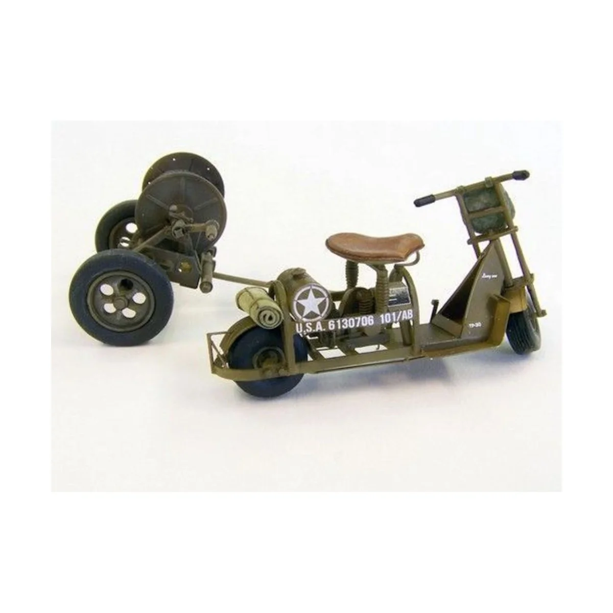 U.S. airborne scooter with reel - Plus model 438