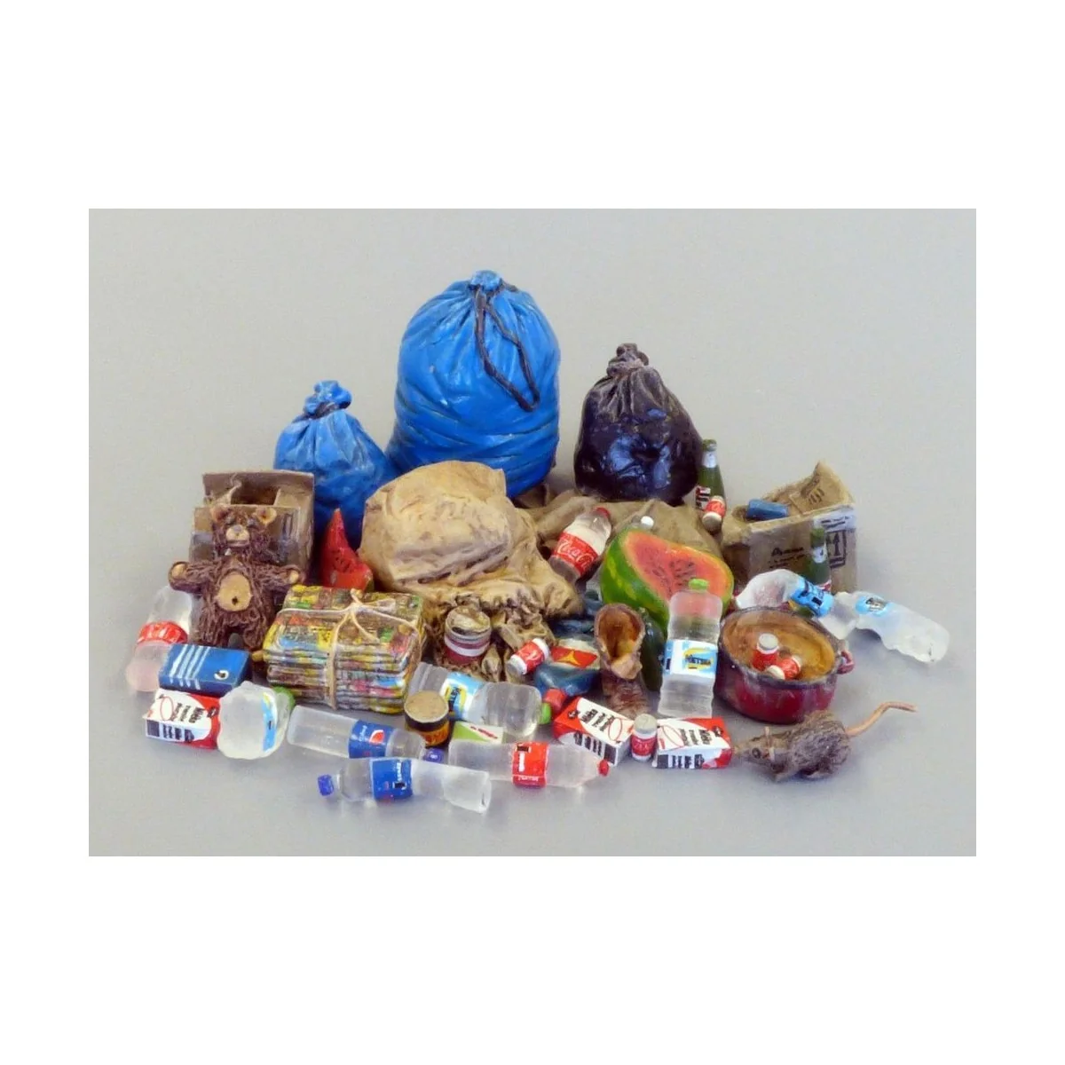 Trash, 1/35 - Plus model 486