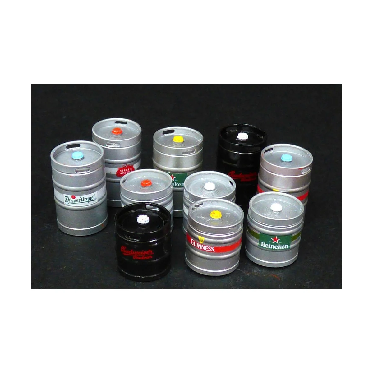 KEG beer barrels, 1/35 - Plus model 536