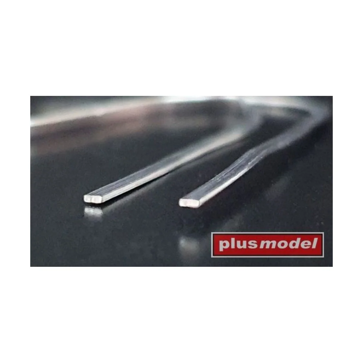 Lead wire flat 0,4 x 1 mm - Plus model 558