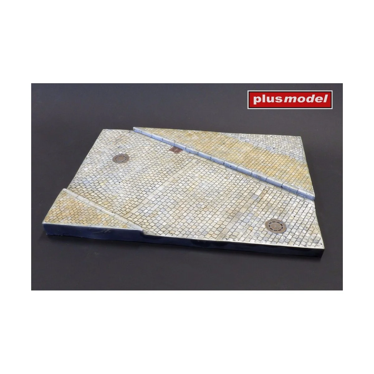 Display base – Cobblestone street with sidewalk, 1/35 - Plus model 620