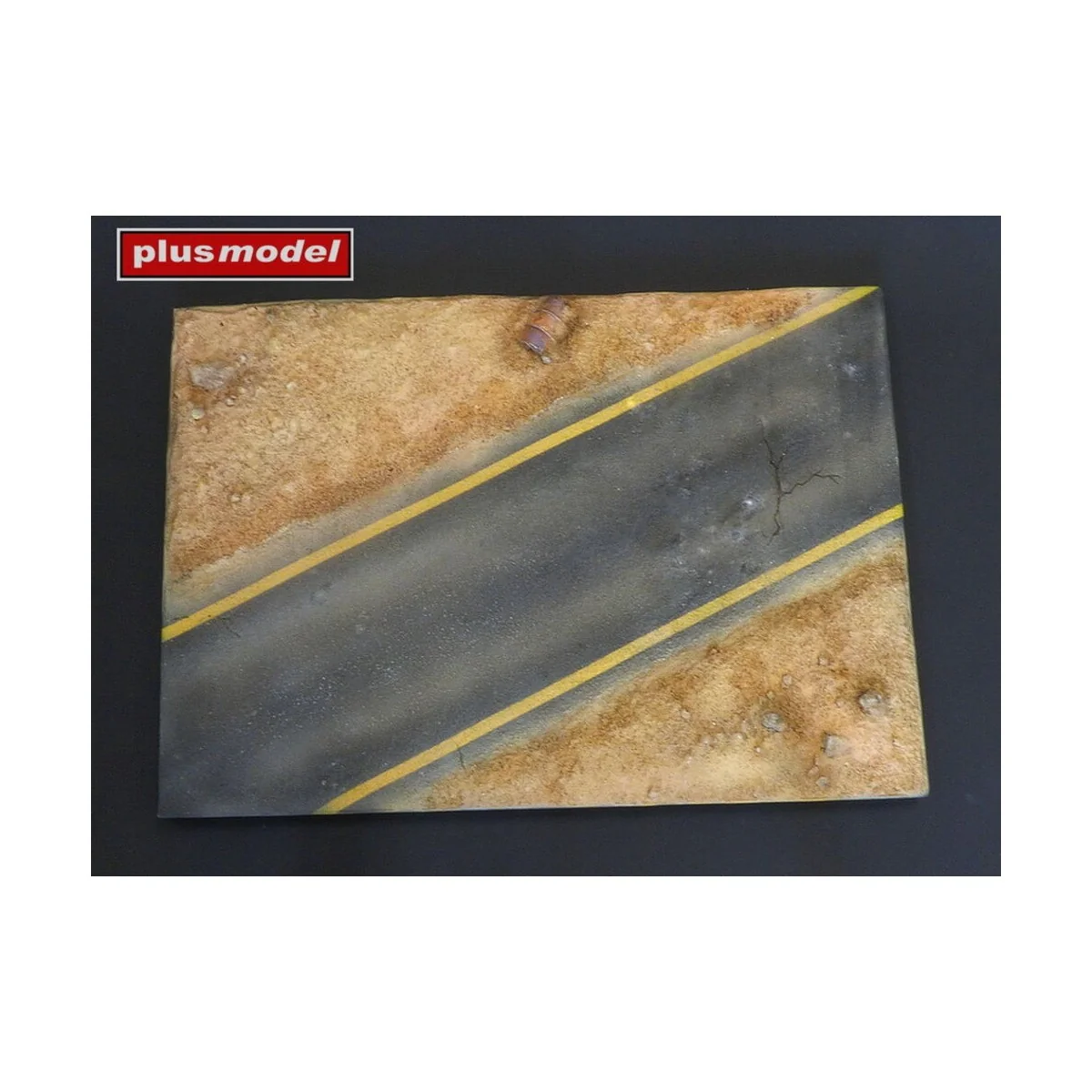 Display base – Road in the desert, 1/35 - Plus model 622