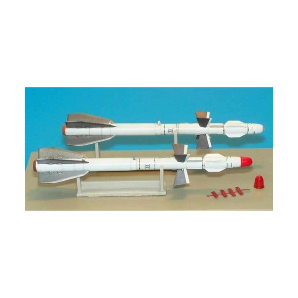 Russian missile R-27ET AA-10 Alamo-D, 1/48 - Plus model AL4008 Russian missile R-27ET AA-10 Alamo-D, 1/48 - Plus model AL4008