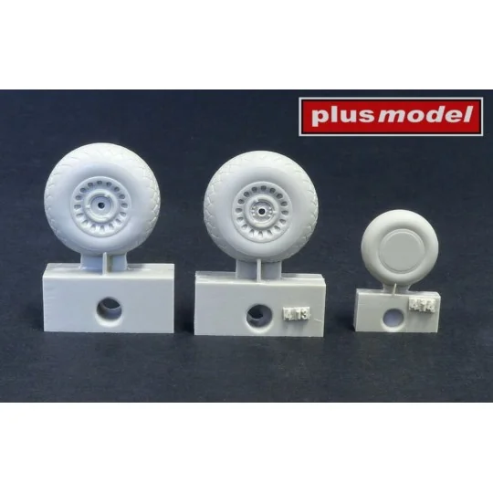 B-26 Marauder wheels early diamond tread - Plus model AL4025
