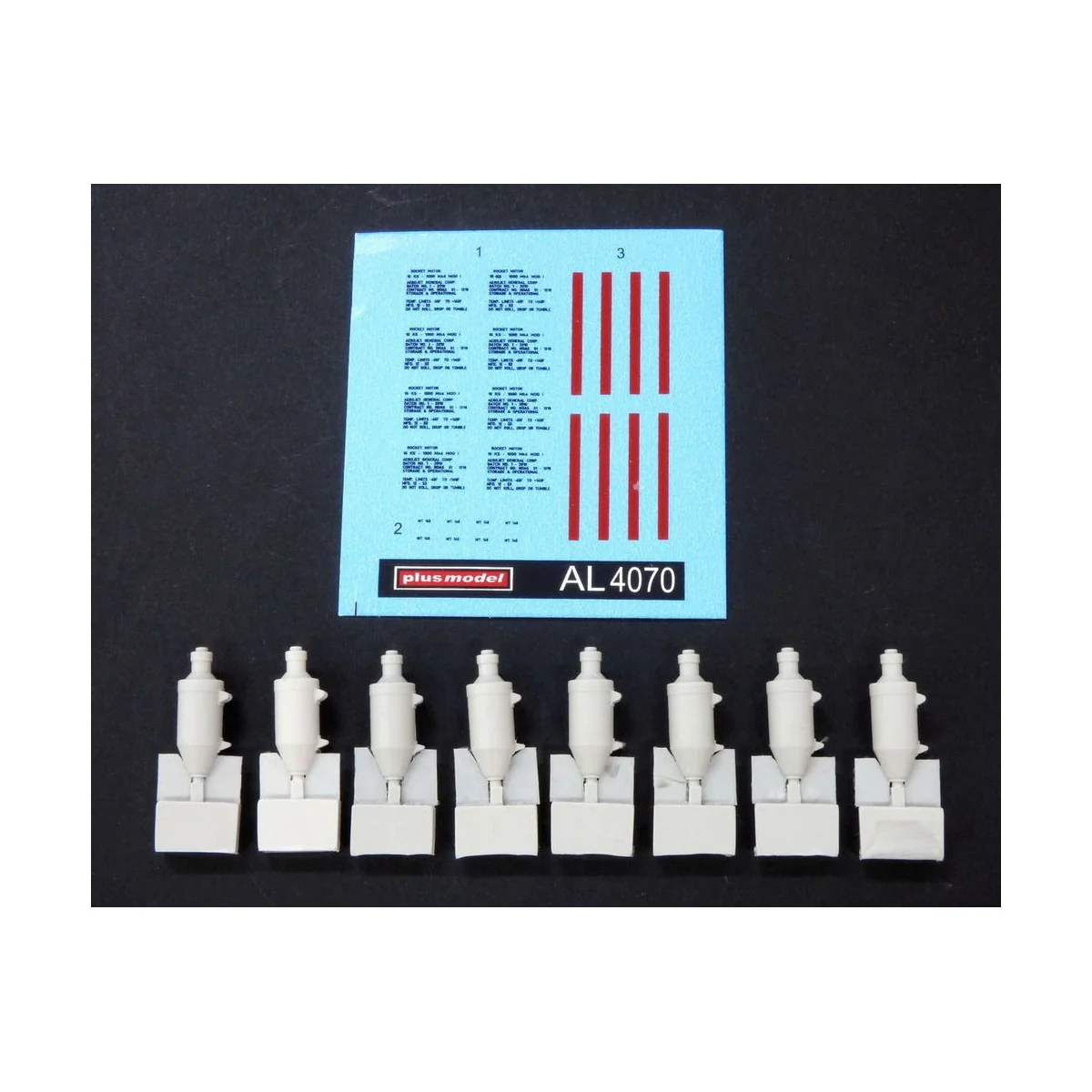 US rocket engines 15-KS-1000, 1/48 - Plus model AL4070