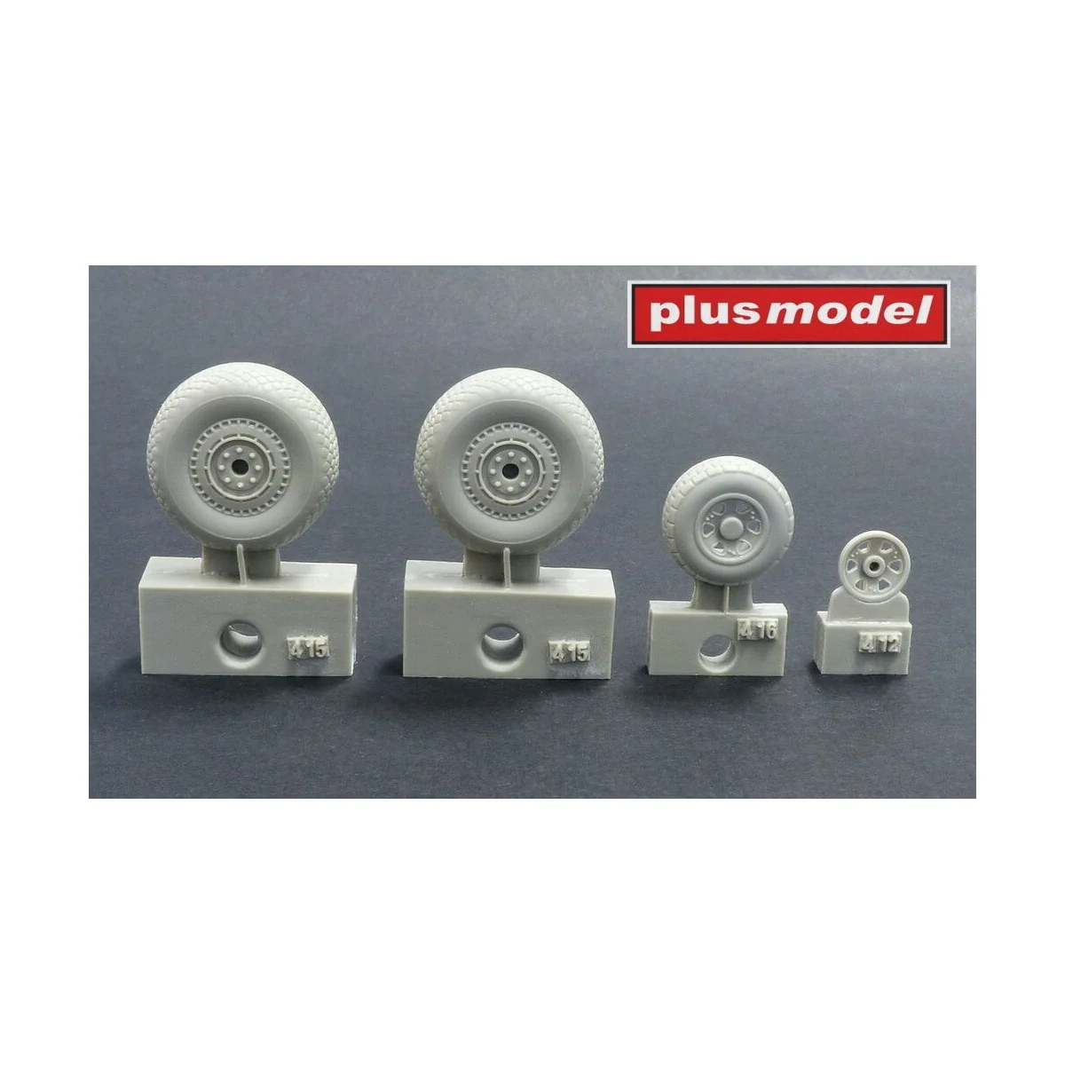 B-26 Marauder wheels late diamond tread, 1/48 - Plus model AL4092