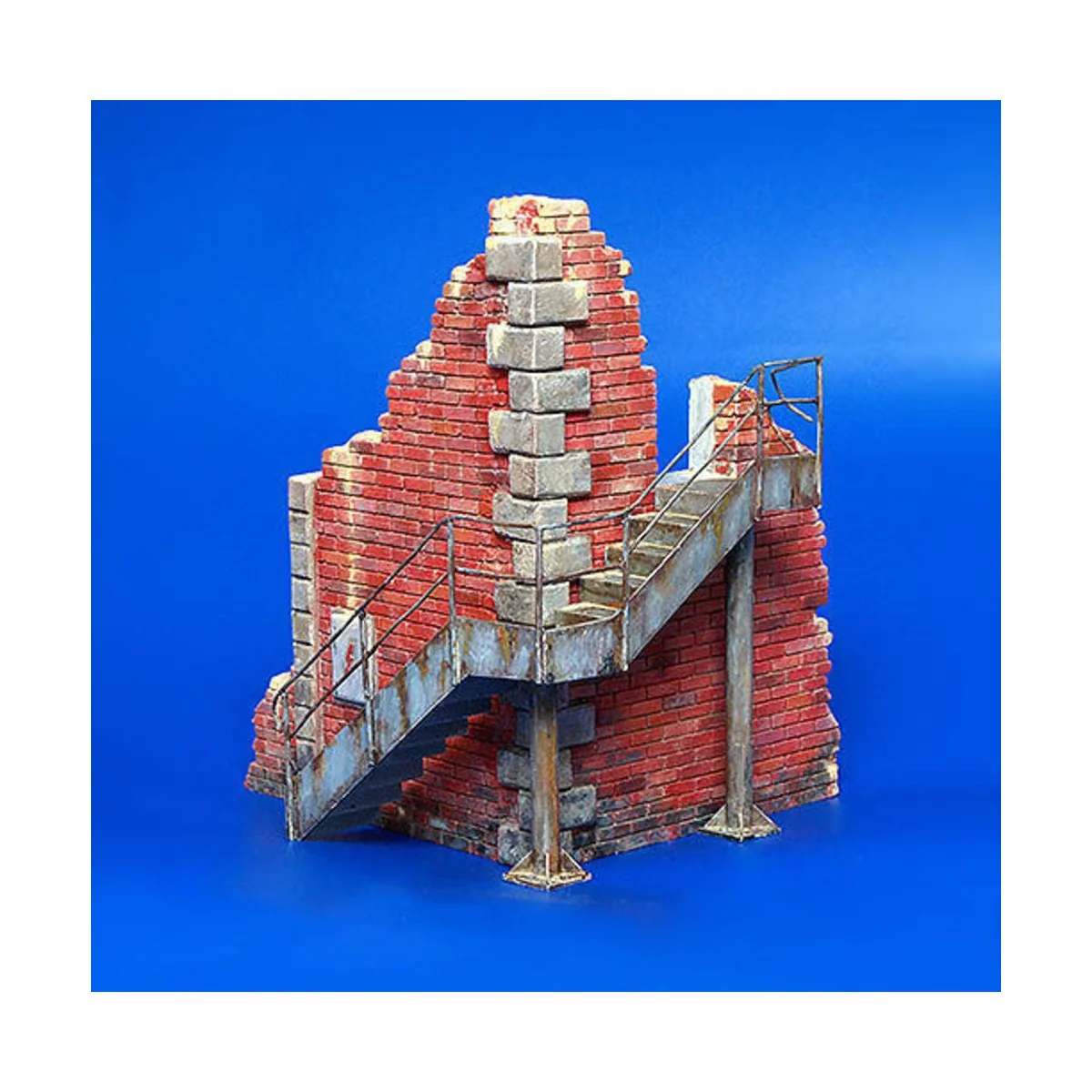 Fabrikecke mit Treppe, 1/35 - Plus model 197