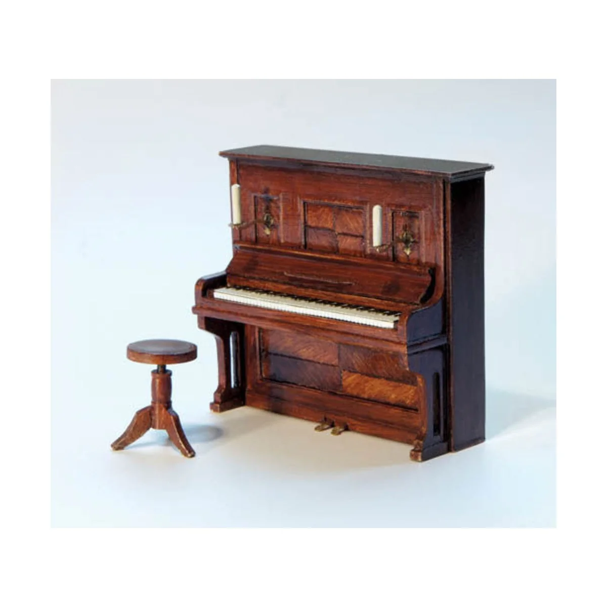 Klavier - Plus model 322