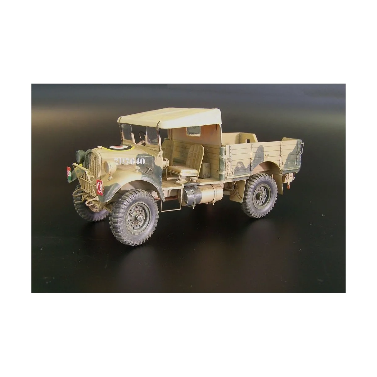 British light truck WOT-2C - Plus model 325