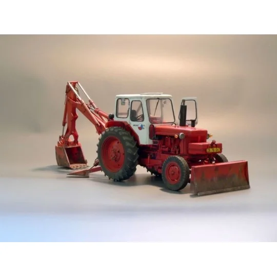 Sowjetische Planierraupe/Trecker Belarus - Plus model 338