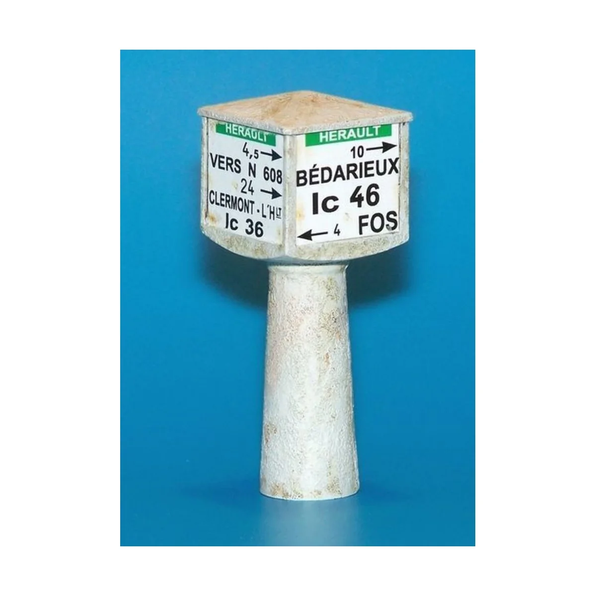 Wegweiser - Frankreich, 1/35 - Plus model 392