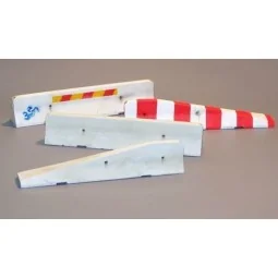 Straßensperren - lang, 1/48 - Plus model 4042