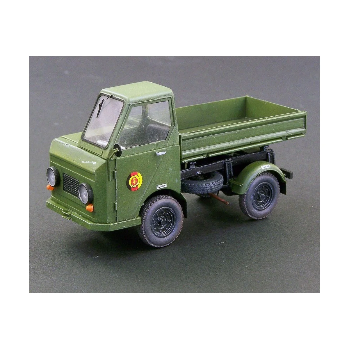 Multicar M-22, 1/48 - Plus model 4048 Multicar M-22, 1/48 - Plus model 4048