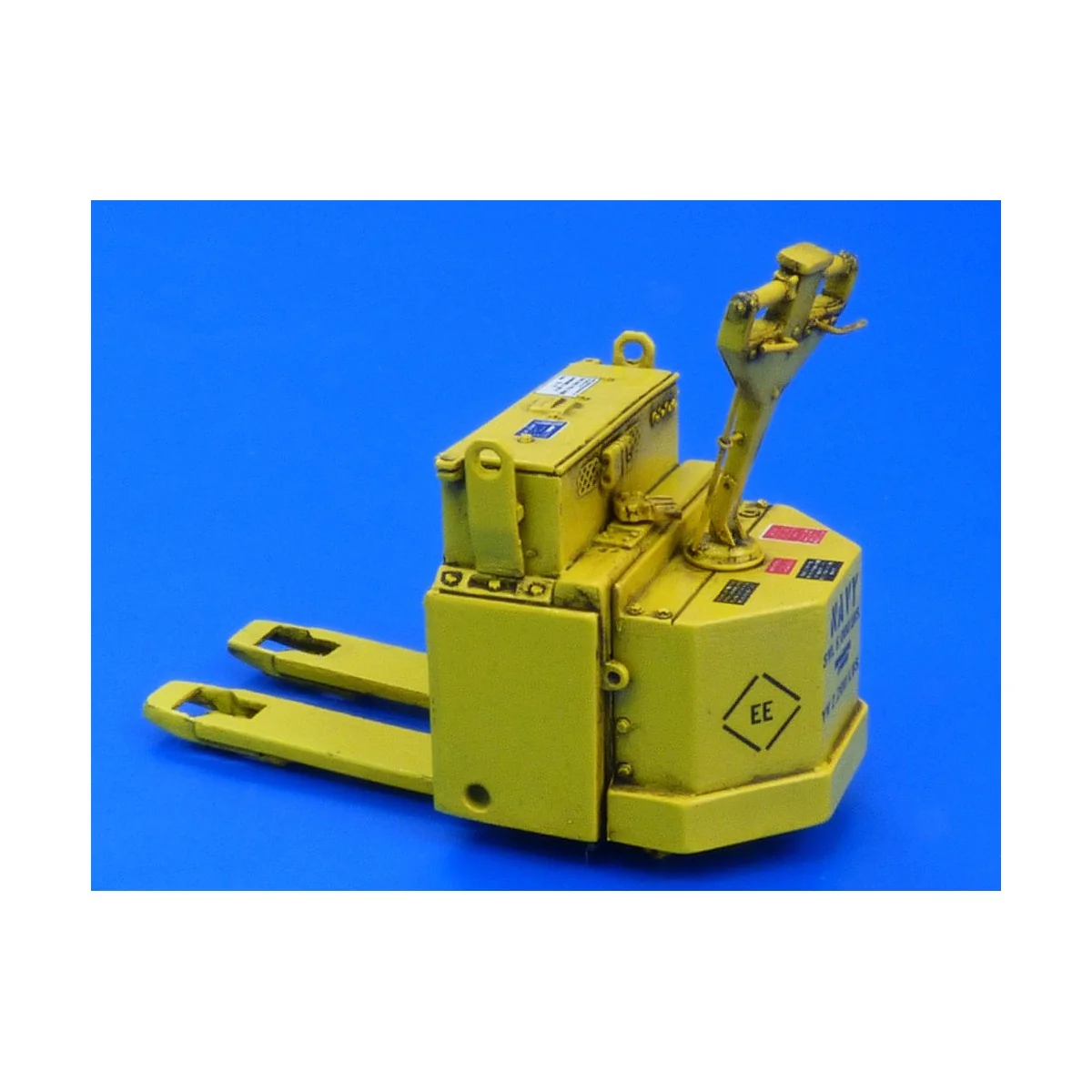 Palet Truck Blue Giant, 1/48 - Plus model 4053