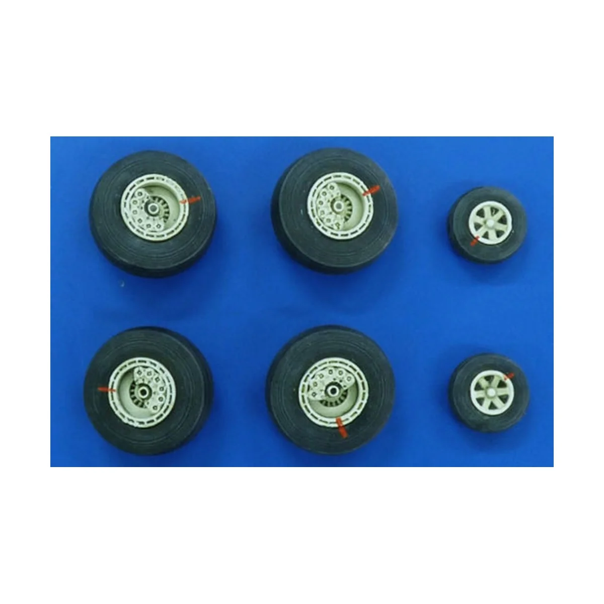 Wheels for EC-121 Warning Star - Plus model AL7027
