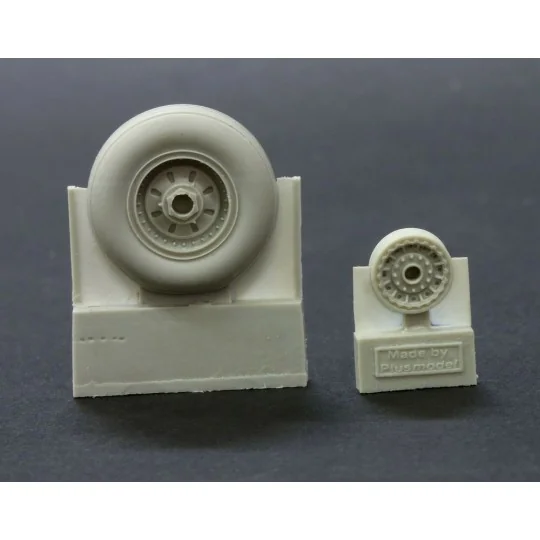 KC-97 Stratotanker wheels, 1/72 - Plus model AL7049