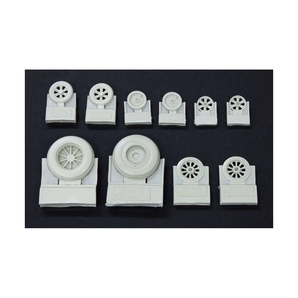 PBM5 Mariner wheels, 1/72 - Plus model AL7055