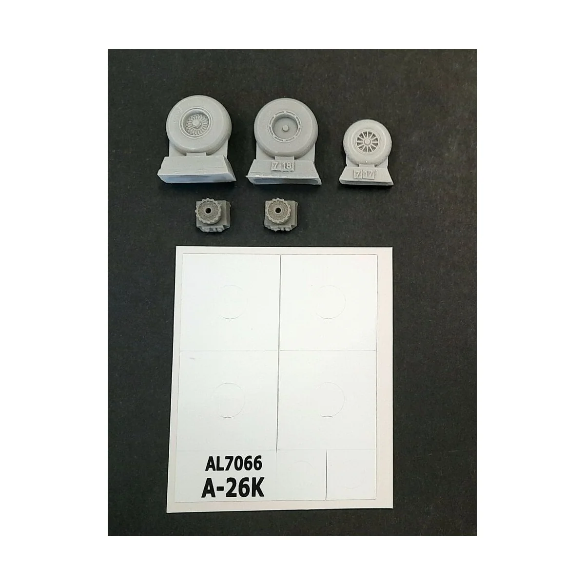 A-26K Invader wheels, 1/72 - Plus model AL7066 A-26K Invader wheels, 1/72 - Plus model AL7066