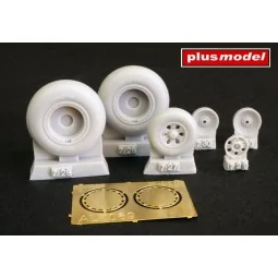 B-24 Liberator wheels early, 1/72 - Plus model AL7069