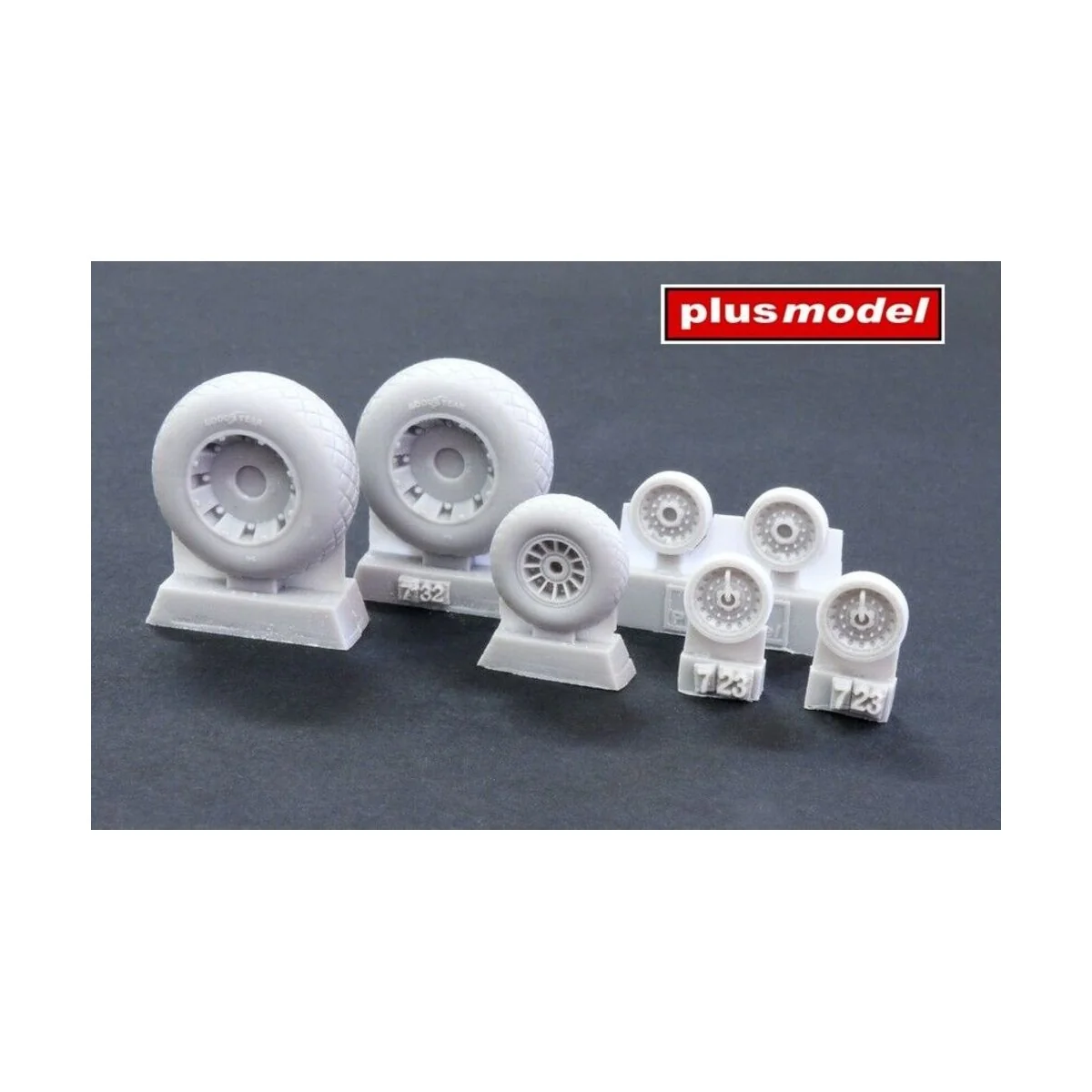 PBY Privateer wheels with diamond tread, 1/72 - Plus model AL7070