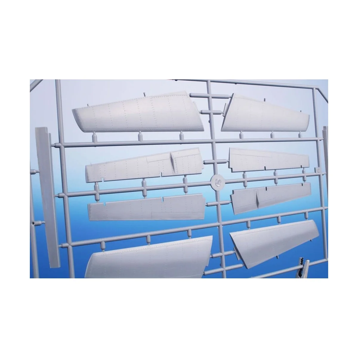 T-2 Buckeye "Camouflaged Trainer", 1/32 - Special Hobby 100-SH32059