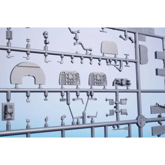 T-2 Buckeye "Camouflaged Trainer", 1/32 - Special Hobby 100-SH32059